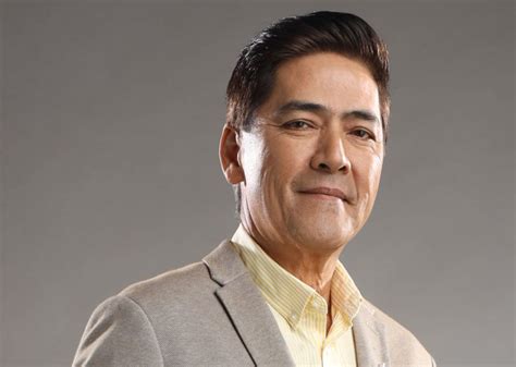 Viva Vic Sotto! O Comediante Filipino Chega ao Brasil com um Show Inesquecível de Stand-Up Comedy!